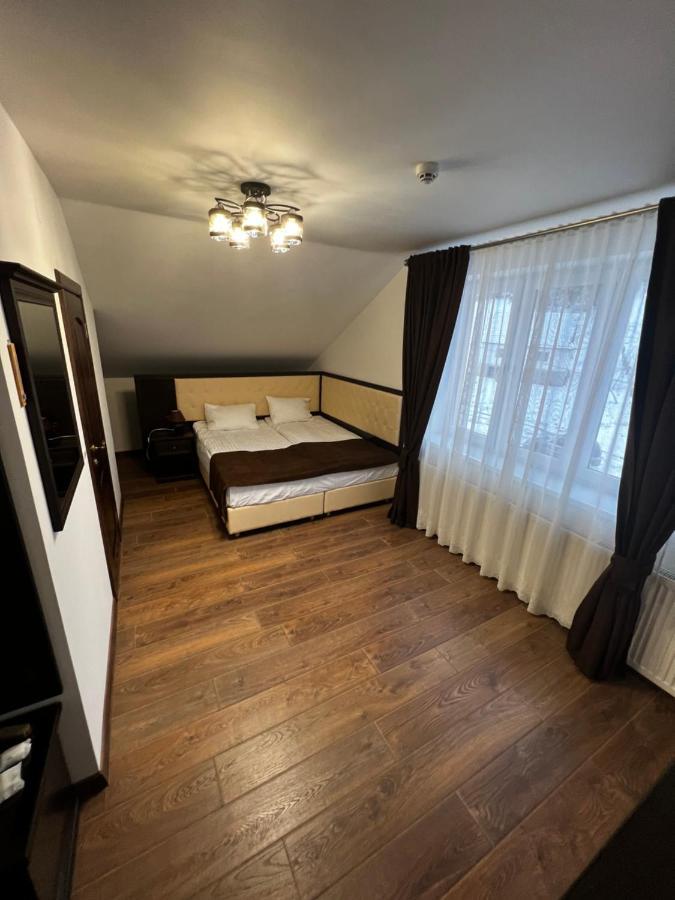 Hotel Купецький Двір Mizhhirya  Exterior foto